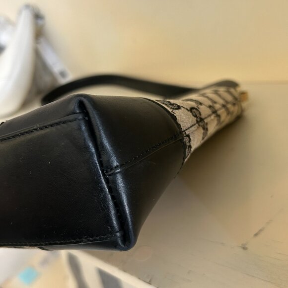 【9.28】#4 Preowned Value $400 Gucci GG Surpreme Tote - Picture 7 of 12